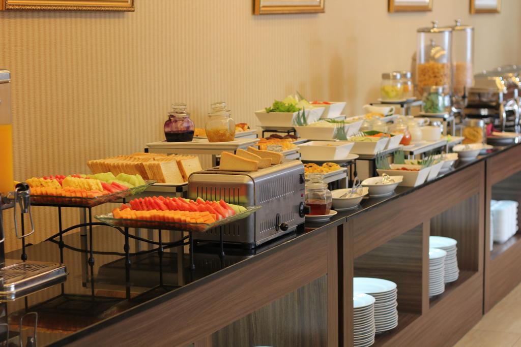 Hotel Arjuna Yogyakarta Rum bild
